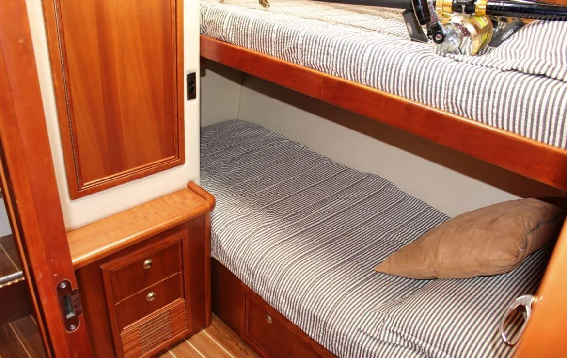 A guest cabin aboard the Tanoa A guest cabin aboard the Tanoa luxury sportfishing yacht, Tenerife